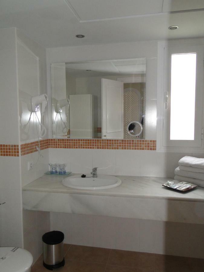 רוקאוטס דה מר Apartamentos Mar Y Golf מראה חיצוני תמונה